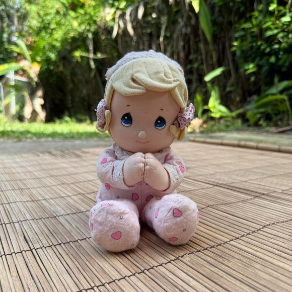 Precious Moments Prayer Doll – Girl in Pink Pajamas (Vintage)‎ - Picture 1 of 6